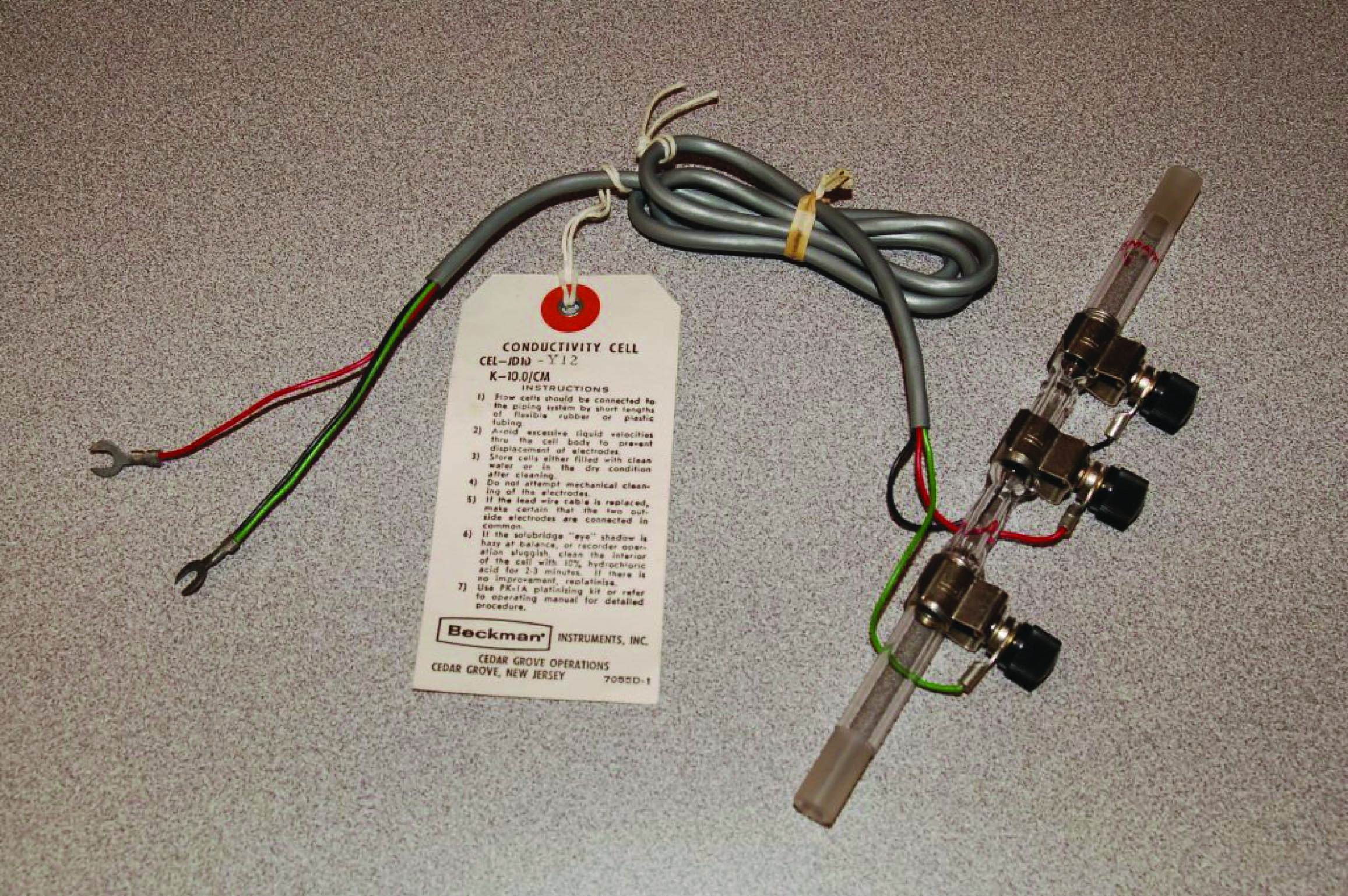 example of a direct-contact style of conductivity probe
