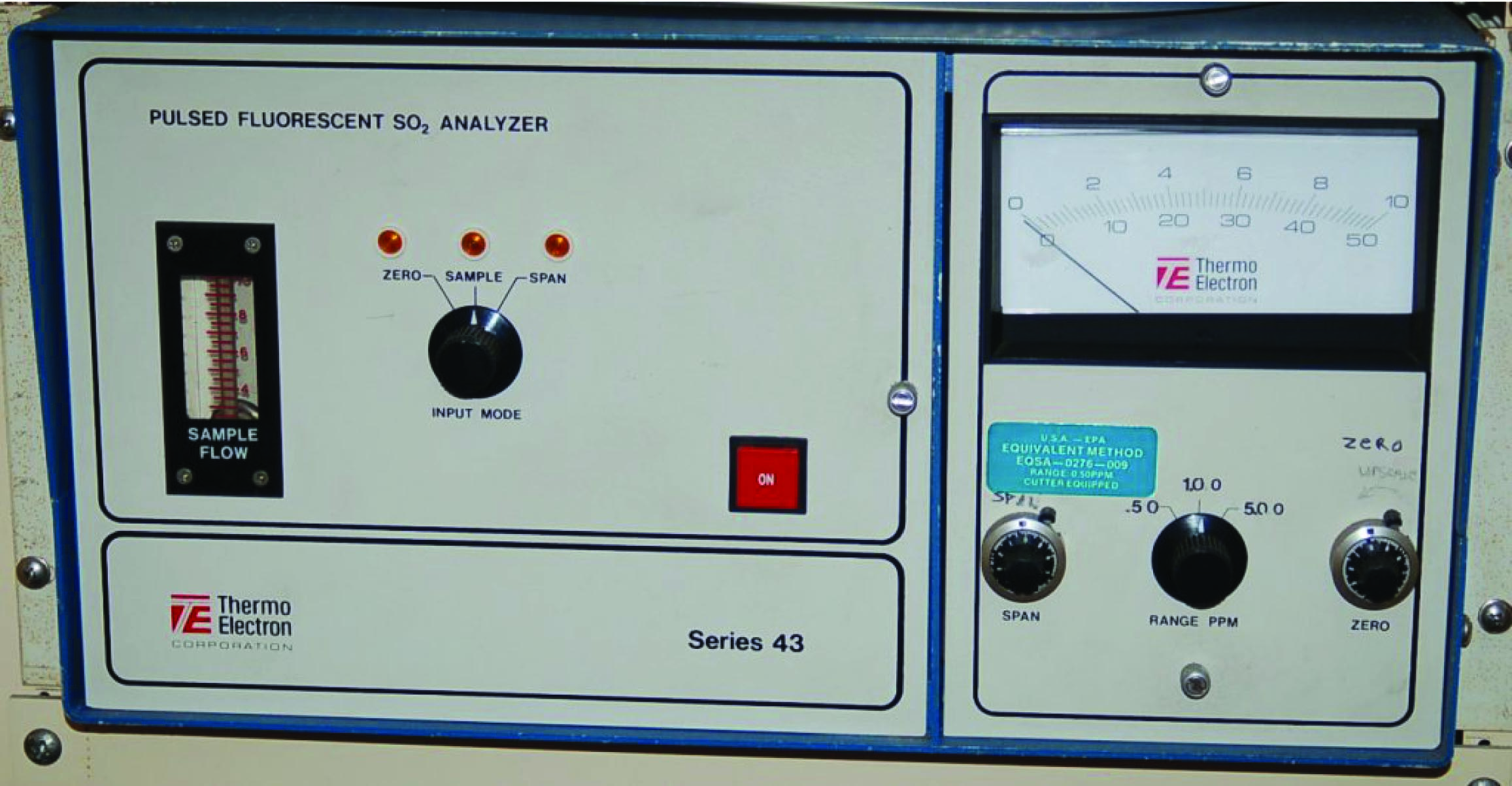 Pulsed fluorescent SO2 analyzer