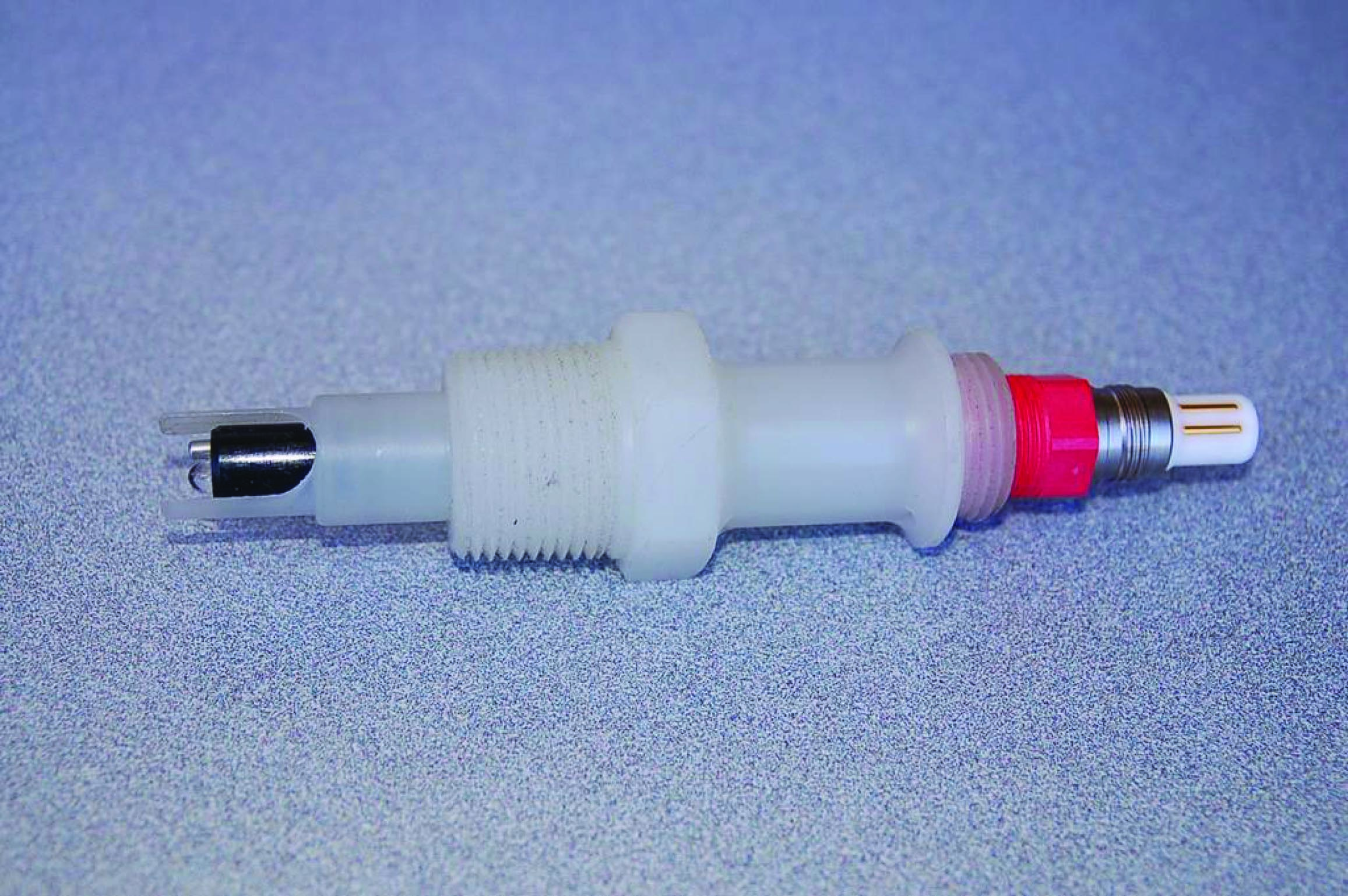 model of pH probe with no protective plastic cap covering the probe connector