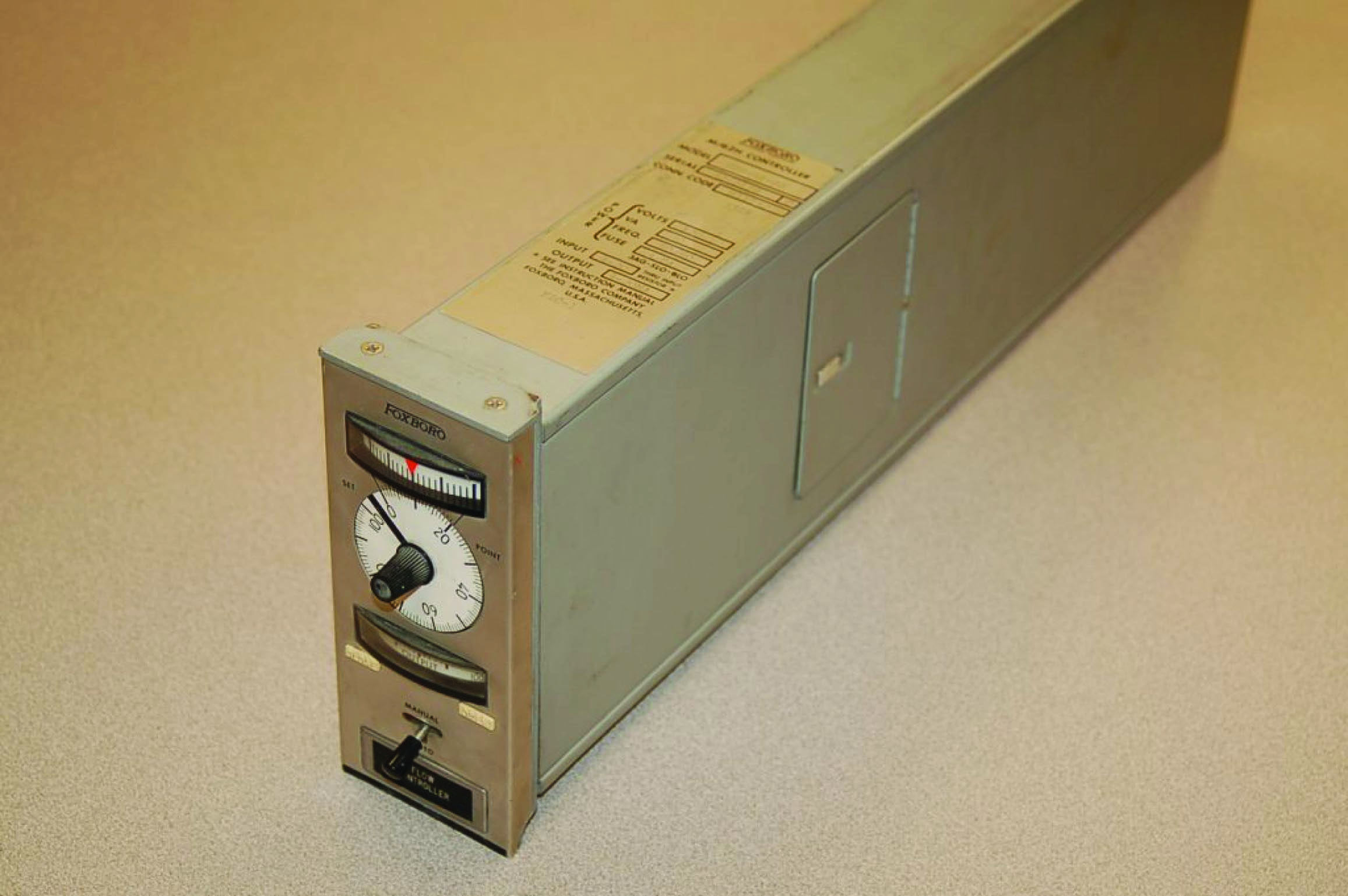 Foxboro model 62H analog electronic controller