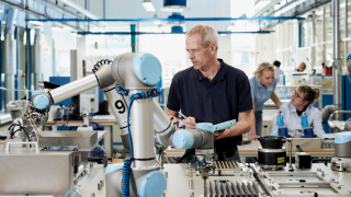 Voice Commands for Robot Programming? Konica Minolta’s New CoboVox