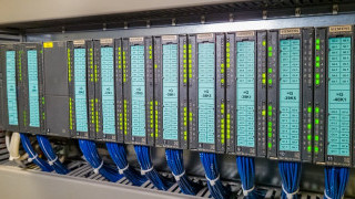 Troubleshooting PLCs: Recognizing Visual Status Indicators and LEDs