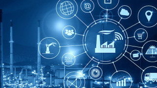 Connectivity for Edge Solutions With Docker-based Software Updates