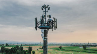 Capturing Edge Data Through Cellular Networks