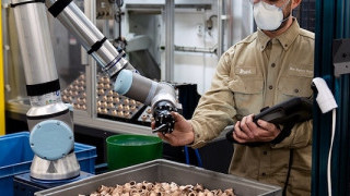 Universal Robots Tours U.S. With Latest Machine Vision and Cobot Technology 