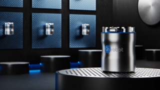 OnRobot’s MG10 is a Magnetic Gripper for Automotive and Aerospace Applications