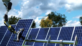 RE2 Robotics Partners With JLG on Solar Field Construction