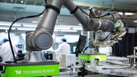 Collaborative Robot Cells: Simple and User-friendly Design Priorities