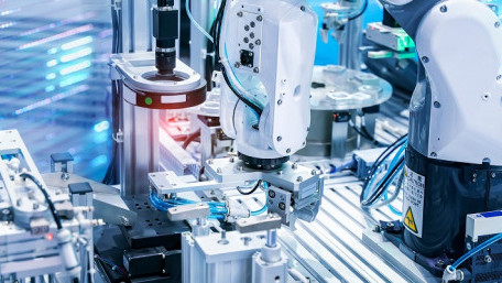 Data-Driven Maintenance: Transforming Industrial Automation with IoT