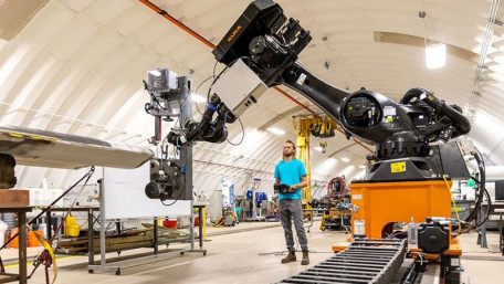 Researchers Develop Automated System for Wind Turbine Blade Manufacturing 