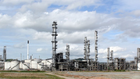 Drone Attack on Saudi Arabian Oil Facilities Affects Global Oil Prices