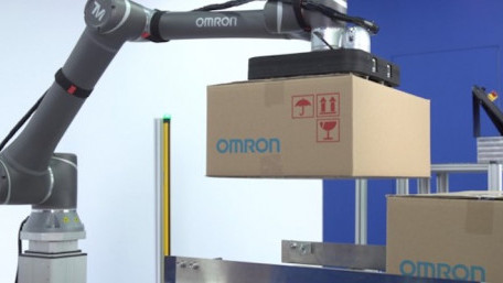 Simplifying Palletizing With a PLC-based Collaborative Robot Solution