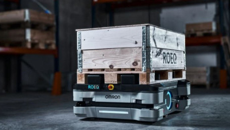 A Complete Transport Solution: Omron Launches AMRs With ROEQ Top Modules