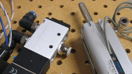Info Byte: Definition of Pressure and Flow in Fluid Systems