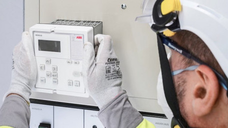 ABB’s Protection Relay Retrofit Program Modernizes Power Systems