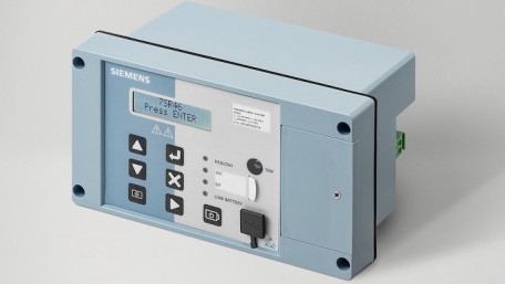 A Dual-powered Protection Relay for Overcurrent and Earth Fault Protection