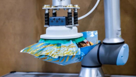 Schmalz Launches New Suction Cup Gripper for Handling Bags
