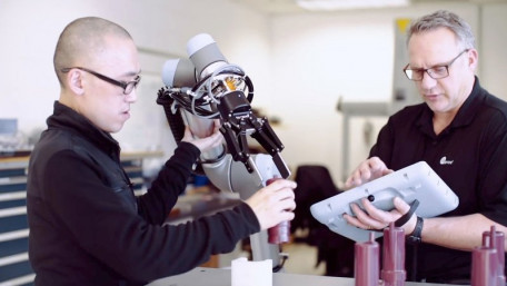 Collaborative Robot Technology & Basic Programming