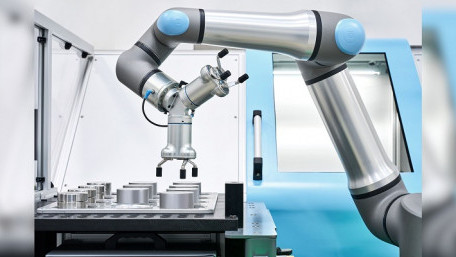 New UR30 From Universal Robots: Heavy Payload in a Compact Size
