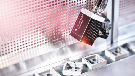 AI-based Machine Vision: A Vision Sensor that Teaches Itself