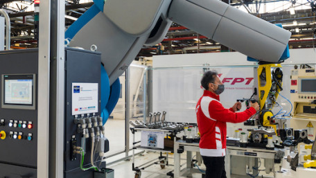 Comau and Siemens Partner to Expand Robotic Programming Efforts in Automotive Industry and Beyond