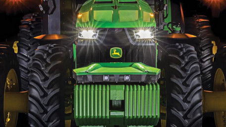 John Deere Reveals Its Fully Autonomous Tractor at CES 2022