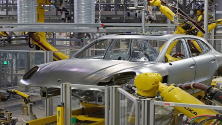 Porsche Transitions Toward Better Connectivity in Smart Factories by Launching a 5G Research Network with Ericsson