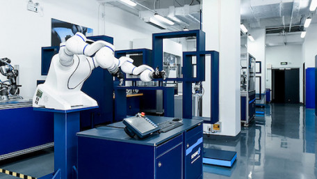 SCHUNK Opens New CoLabs in China and US to Help Engineers Gain Hands-on Training Experience With Robots