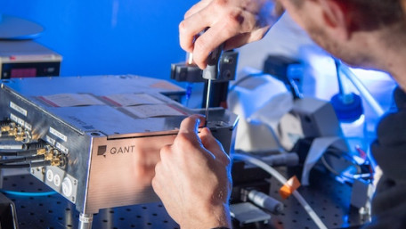 SICK and TRUMPF Develop First Industrial Quantum Sensor for Air Analysis 