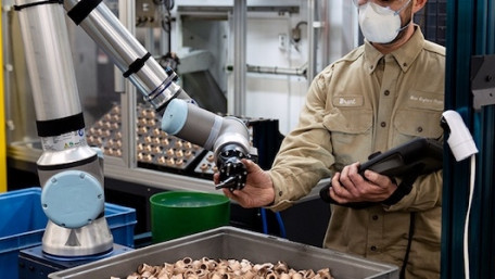 Universal Robots Tours U.S. With Latest Machine Vision and Cobot Technology 