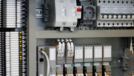 PAC vs. PLC: Introduction and Uses