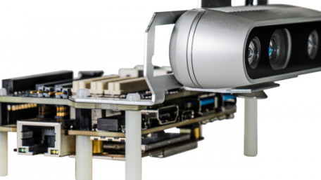 Qualcomm Launches World’s First 5G and Artificial Intelligence-Enabled Robotics Platform