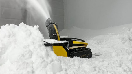 Snowbotics: Paving the Way for a Shovel-free Holiday